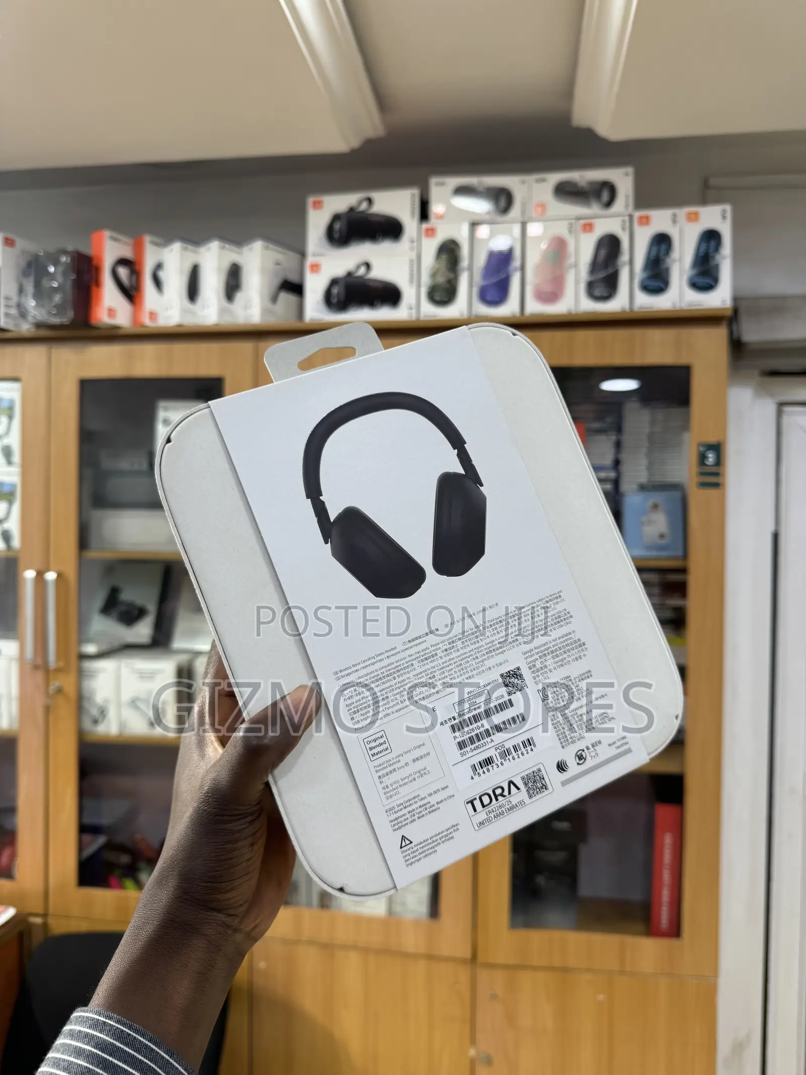 Brand New Sony Wireless Headphone 1000XM6,Available in Platinum Sliver