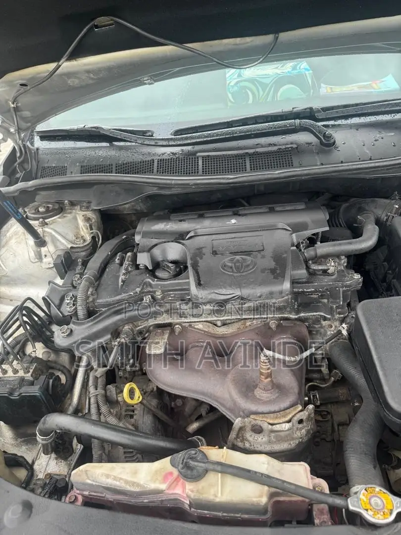 Toyota Camry SE 4dr Sedan (2.5L 4cyl 6A) 2013 Silver