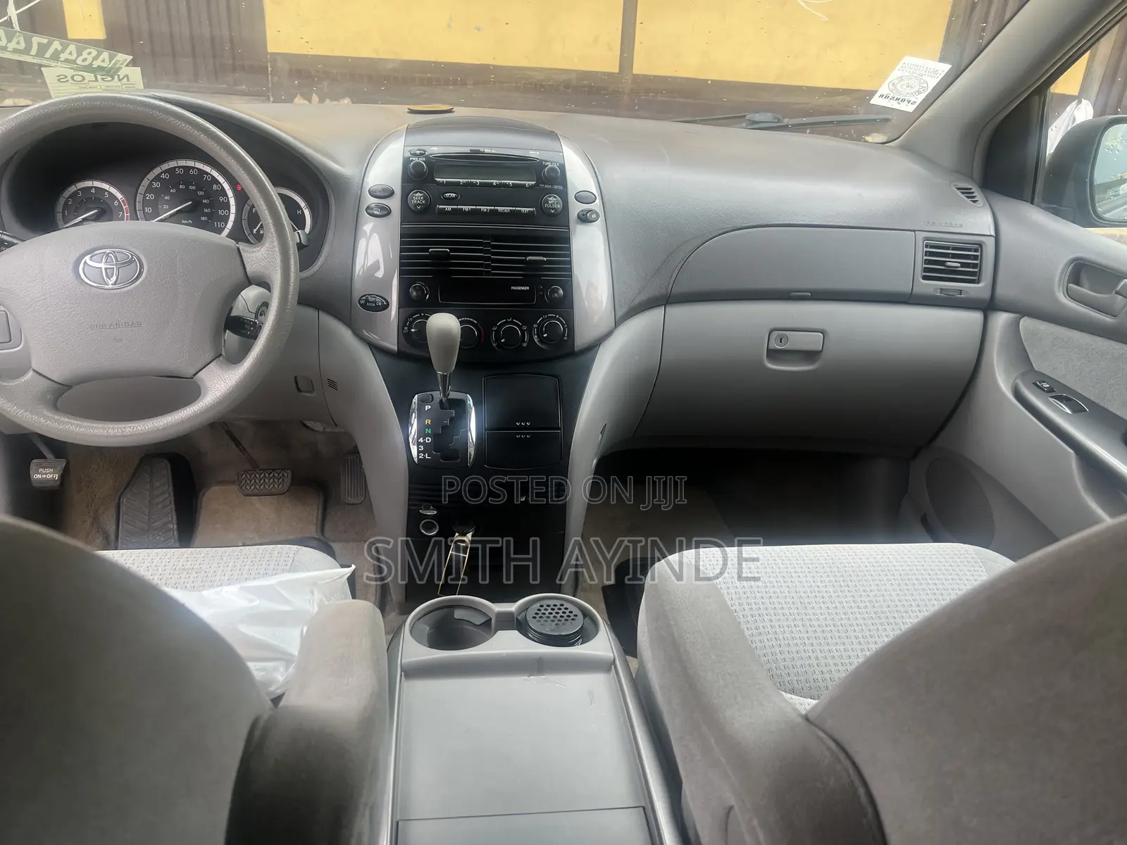 Toyota Sienna LE FWD 2006