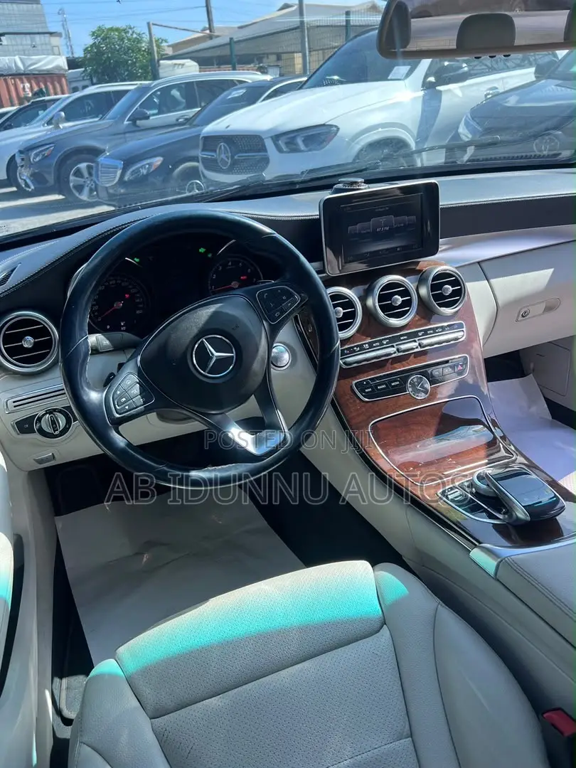 Mercedes-Benz C300 Luxury 4dr AWD 4Matic Sedan (2.0L 4cyl 7A) 2015 Blue