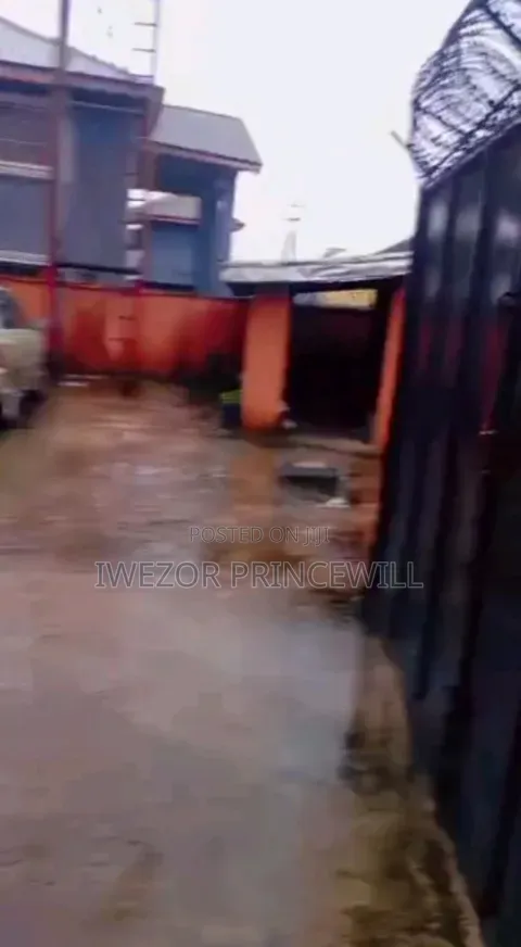 3bdrm Block of Flats in Ikwerre for sale