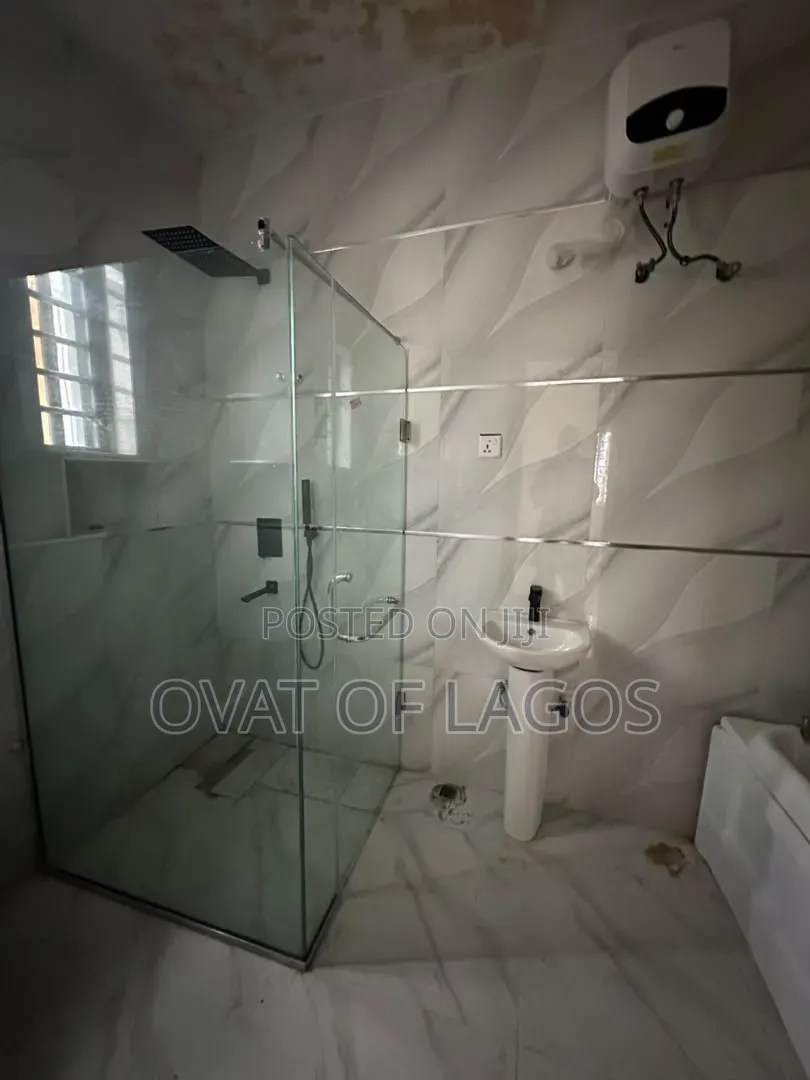 4bdrm Duplex in Lekki Phase 1 for sale