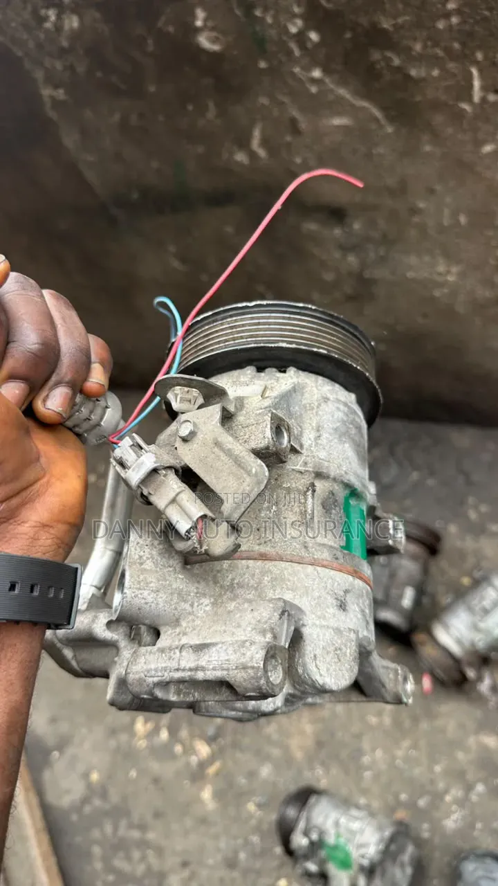 Toyota Yaris AC Compressor 2000 MODEL