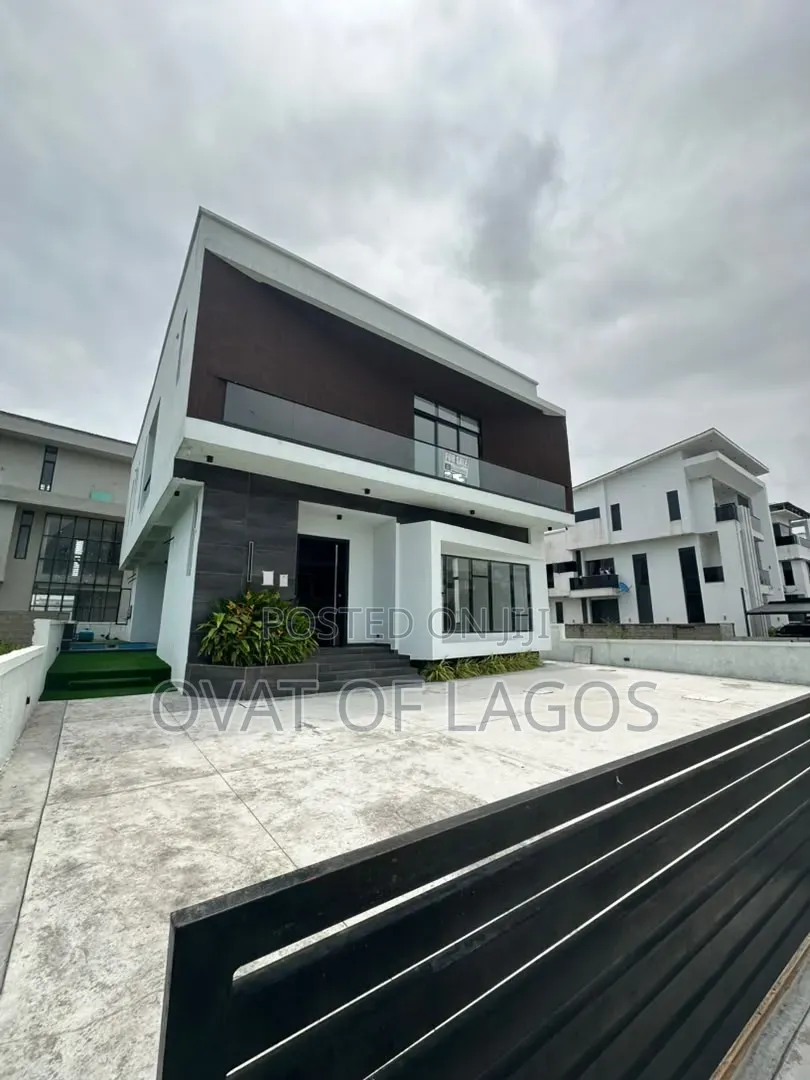 5bdrm Duplex in Megamound, Ikota for sale