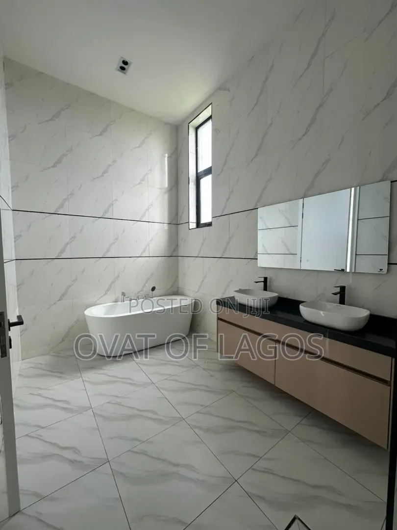 5bdrm Duplex in Megamound, Ikota for sale