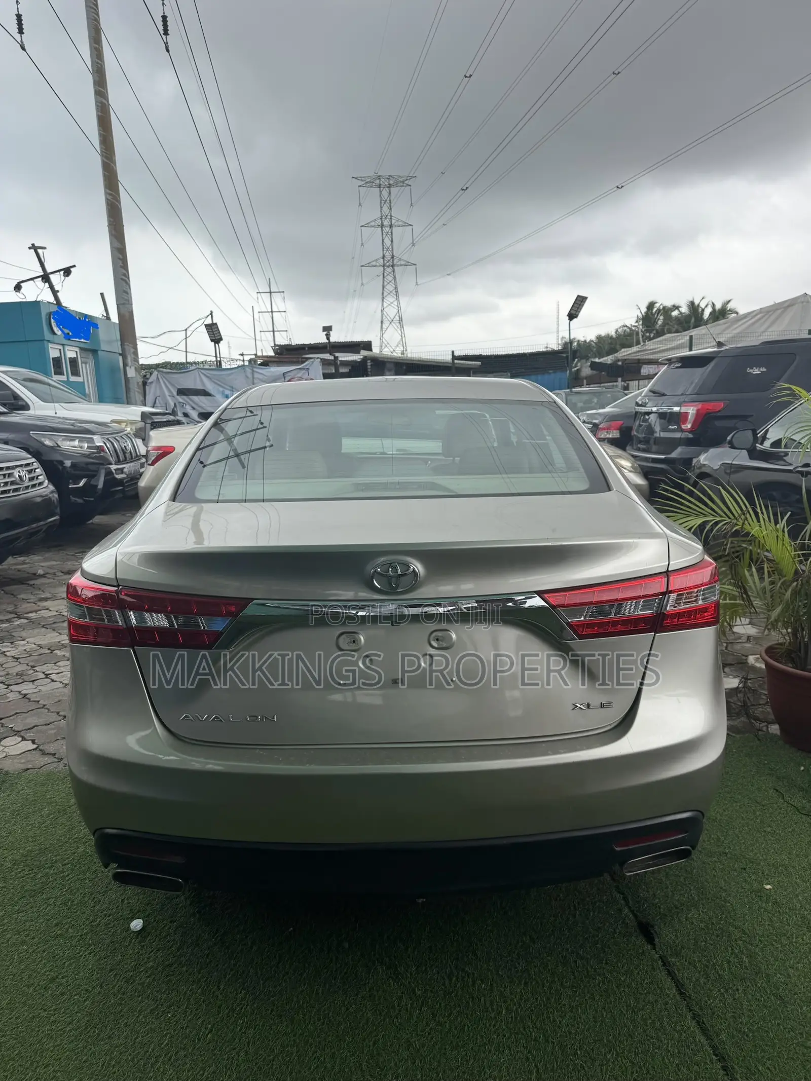 Toyota Avalon 2013 Silver