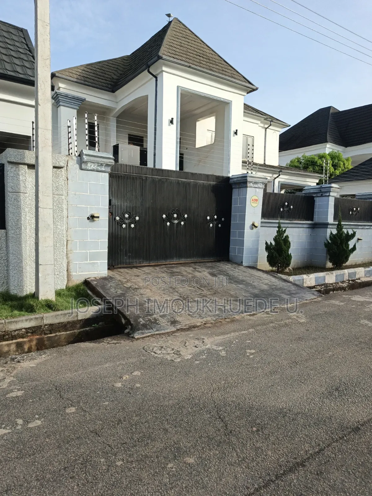 5bdrm Duplex in Faplins Estate, Dakwo District for sale