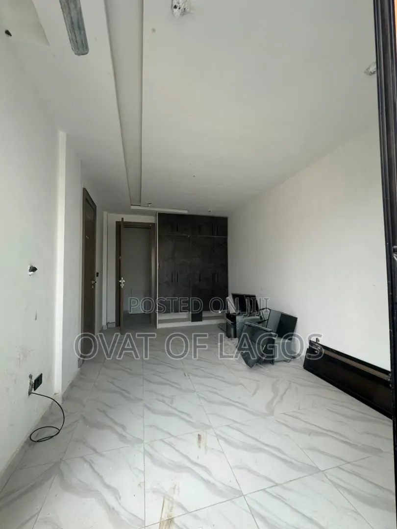 2bdrm Apartment in Ikate for sale