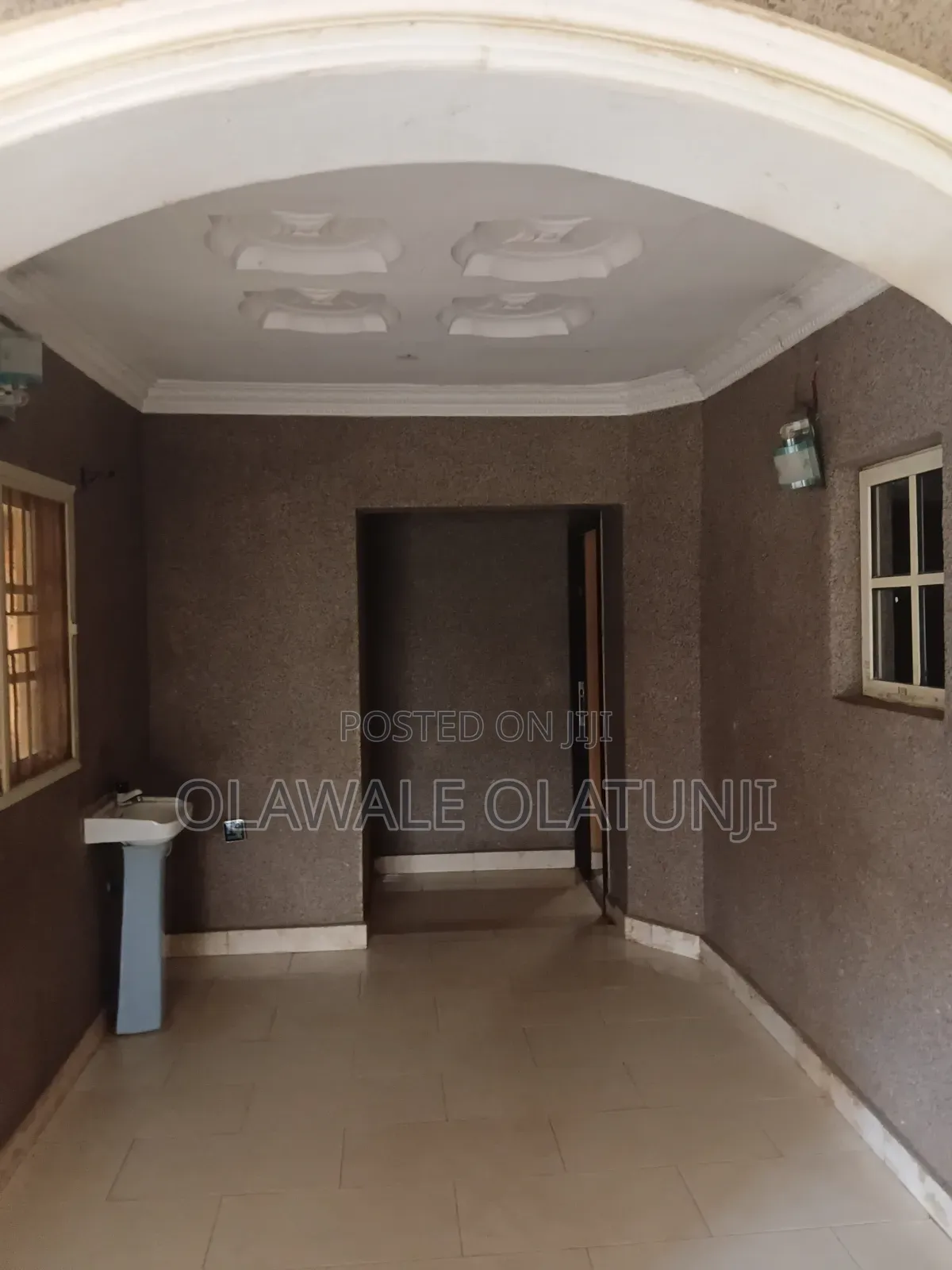 5bdrm Bungalow in Agbara for sale