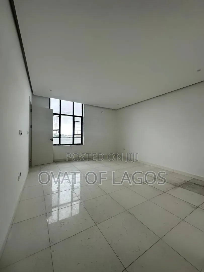 4bdrm Duplex in Ikate for sale