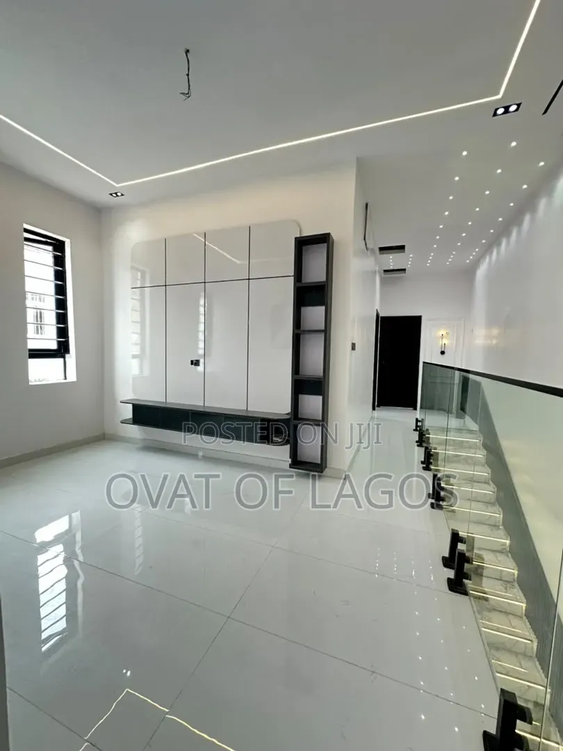 5bdrm Duplex in Lekki Palm City, Ado / Ajah for sale