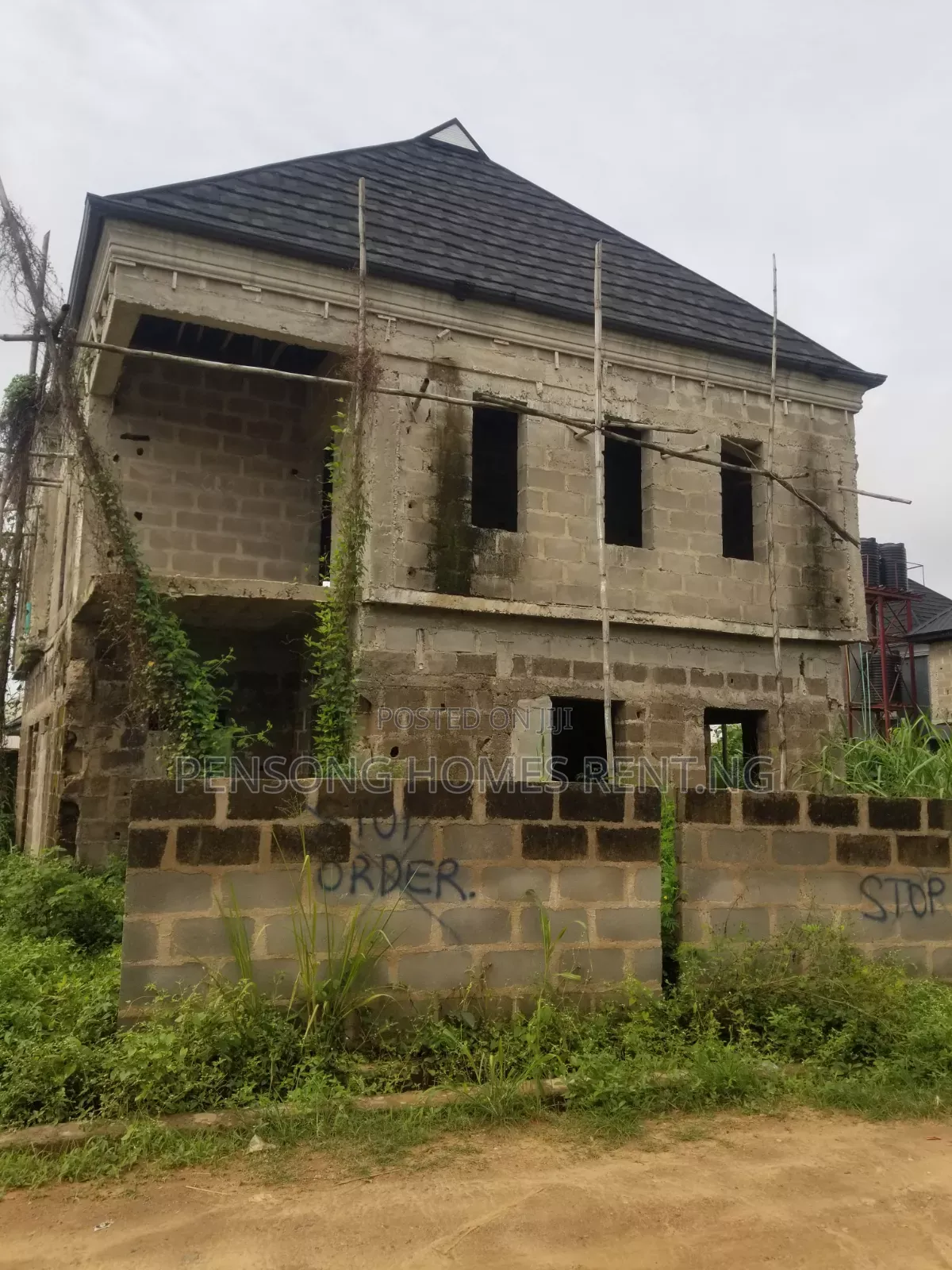 4bdrm Duplex in Makogi, Obafemi-Owode for sale