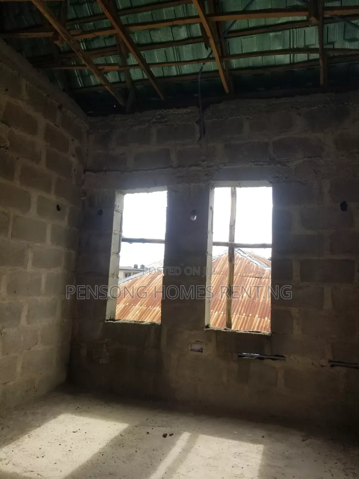 4bdrm Duplex in Makogi, Obafemi-Owode for sale