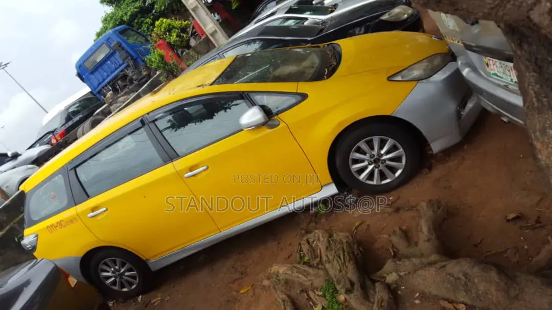 Toyota Wish 2015 Yellow
