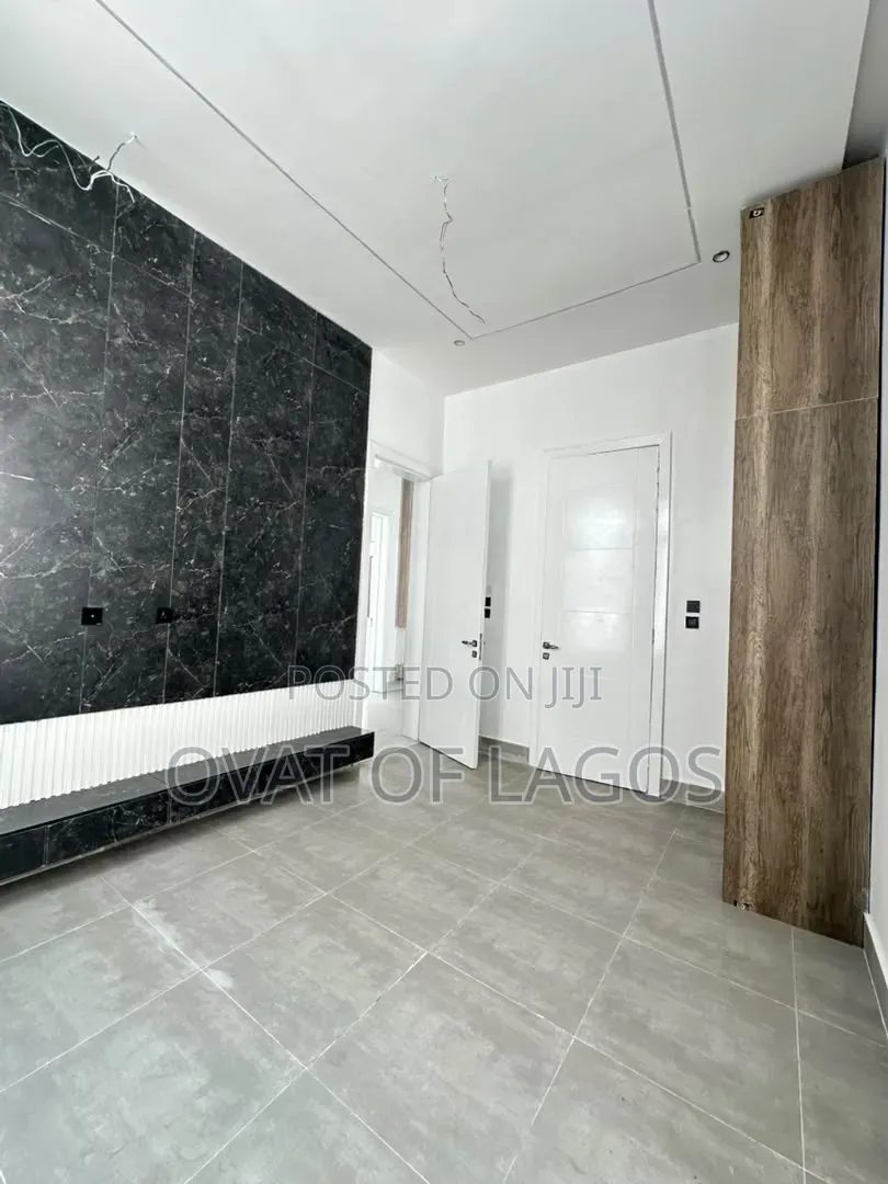 4bdrm Duplex in Ado / Ajah for sale