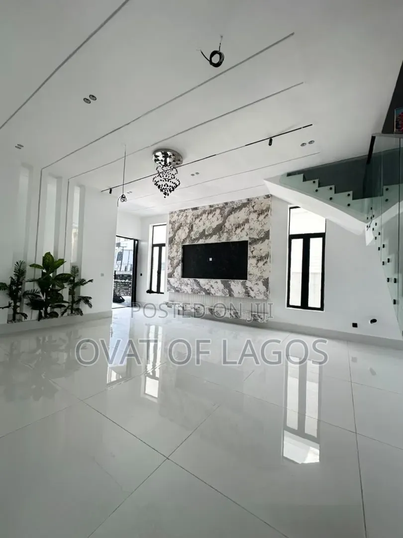 4bdrm Duplex in Ado / Ajah for sale