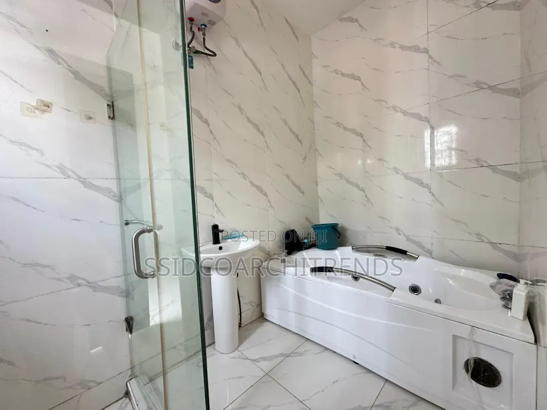 4bdrm Duplex in Call To Access, Ikota for rent