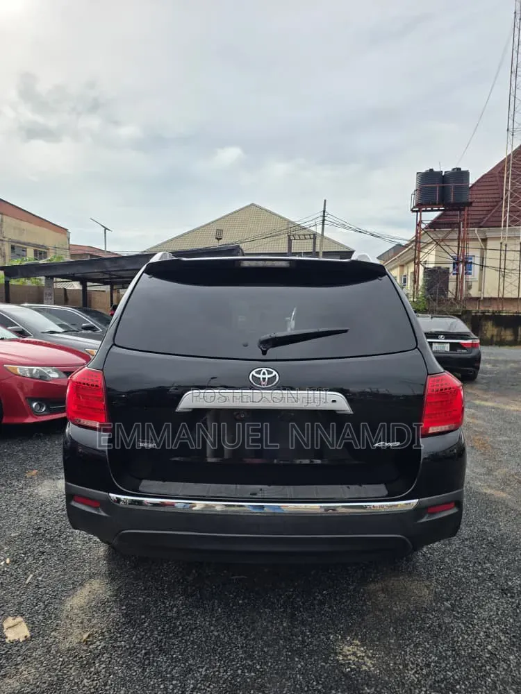 Toyota Highlander Limited 2010 Black