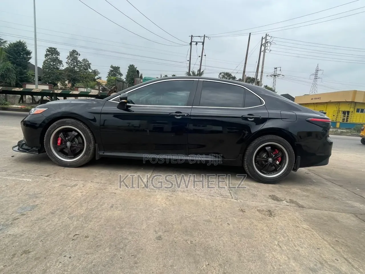 Toyota Camry LE FWD (2.5L 4cyl 8AM) 2018 Black