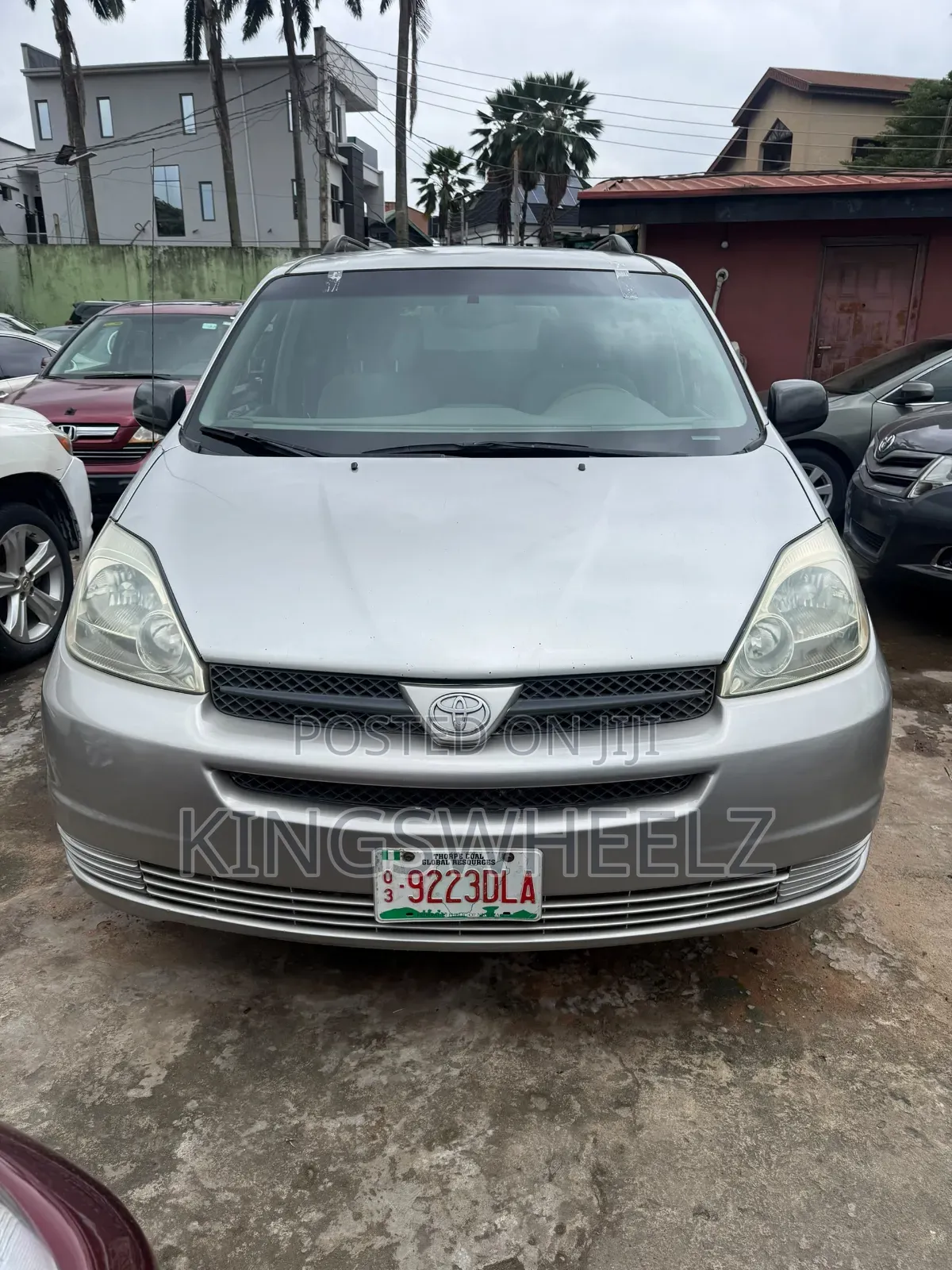 Toyota Sienna LE AWD 2005 Silver