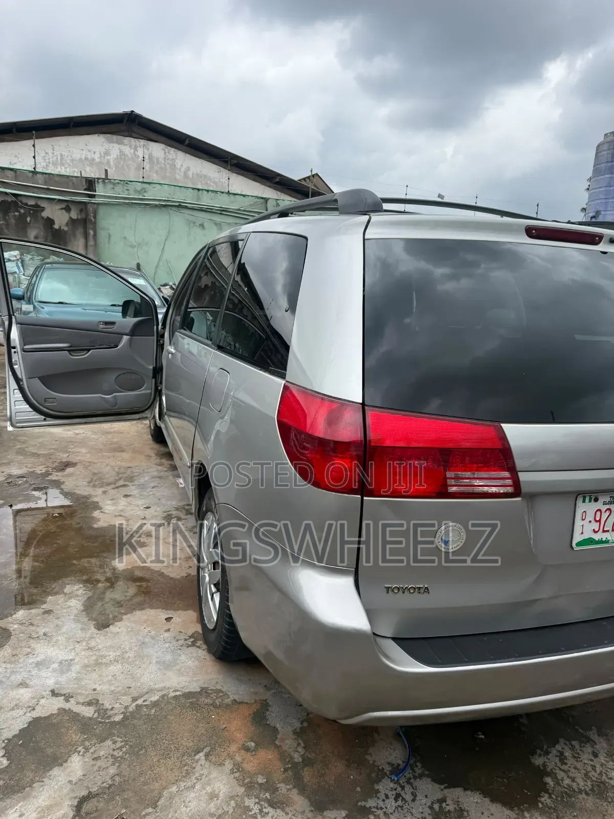 Toyota Sienna LE AWD 2005 Silver