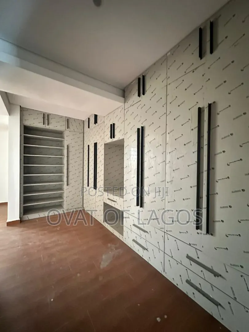 3bdrm Apartment in Old Ikoyi for sale