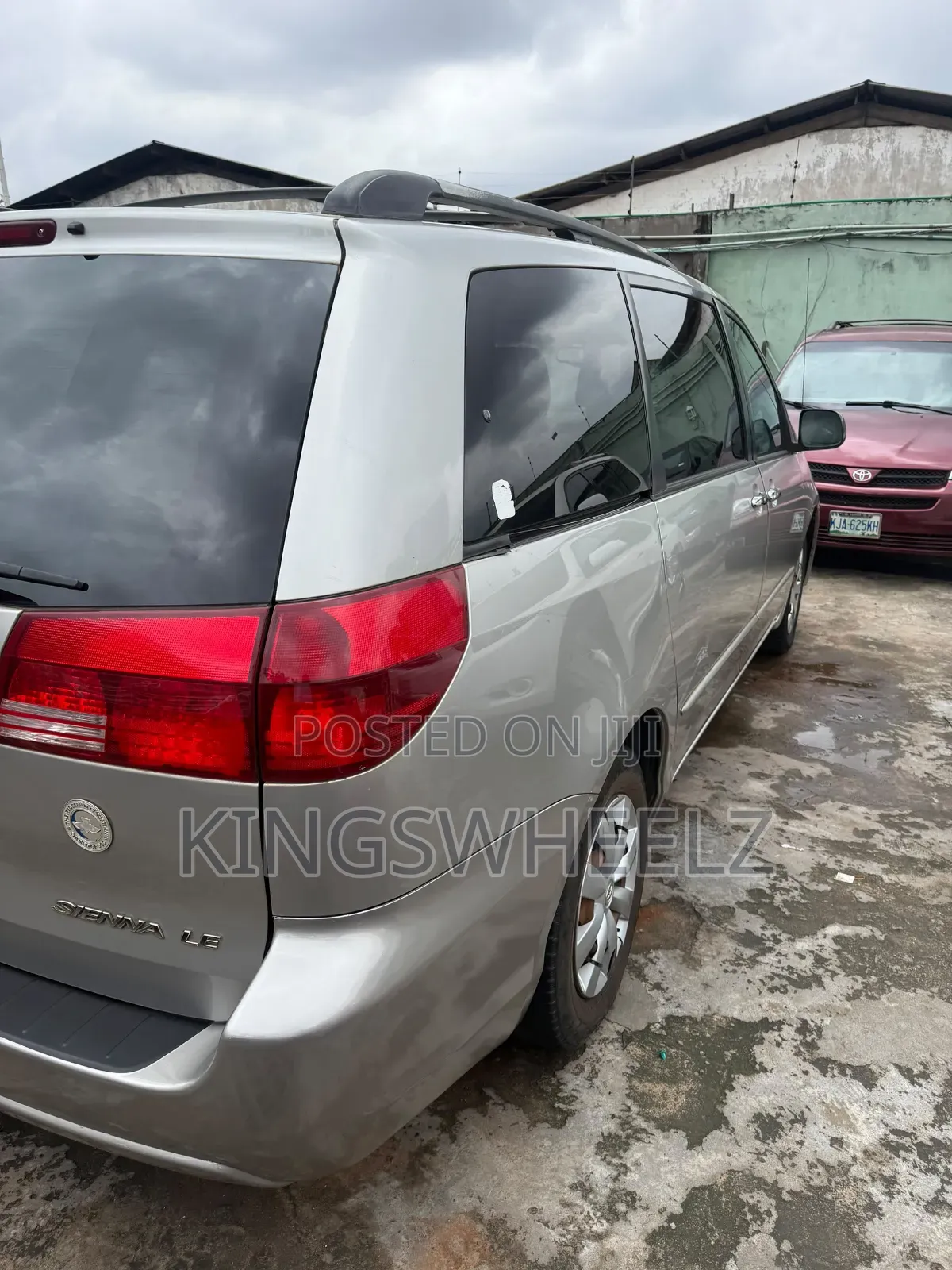 Toyota Sienna LE AWD 2005 Silver