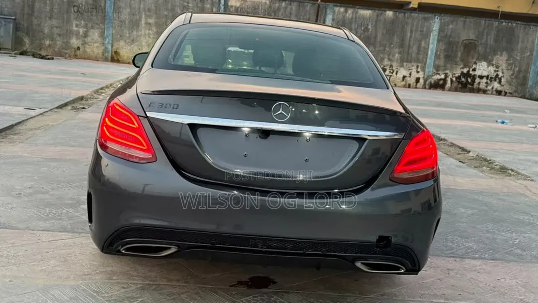 Mercedes-Benz C300 2015 Gray