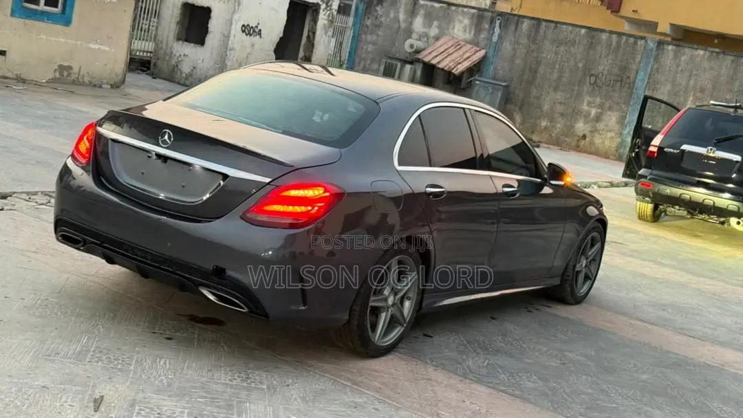 Mercedes-Benz C300 2015 Gray