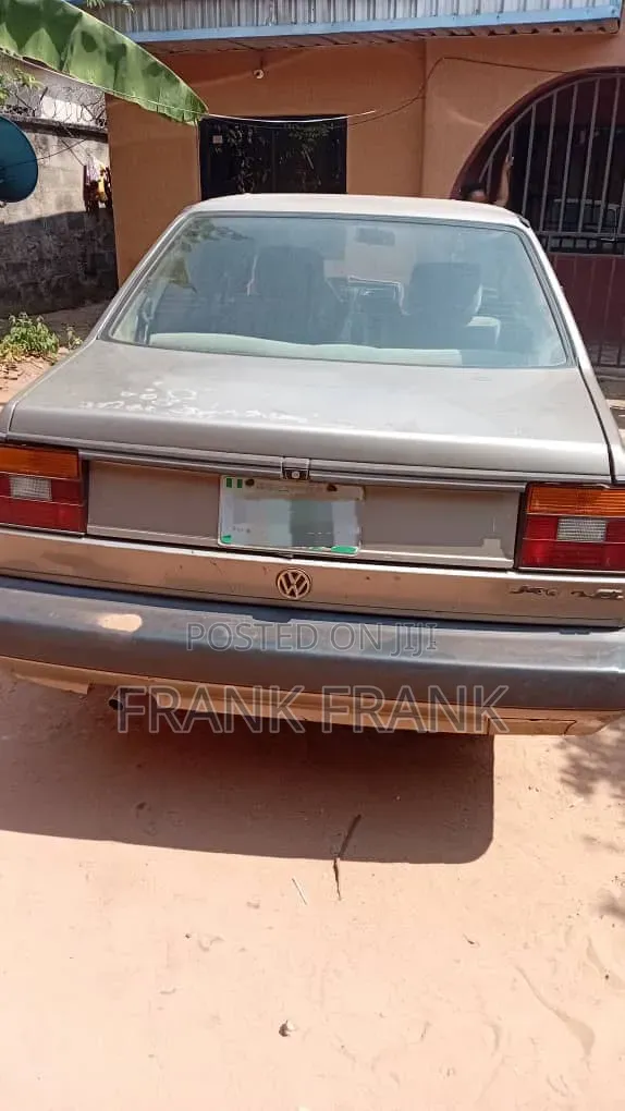 Volkswagen Jetta 1999 Gold