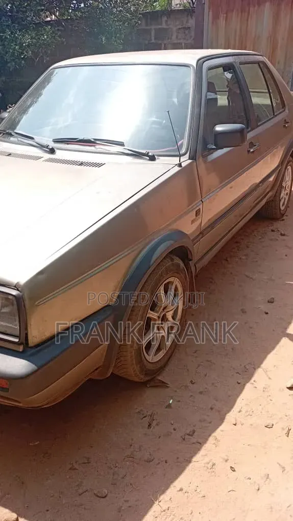 Volkswagen Jetta 1999 Gold