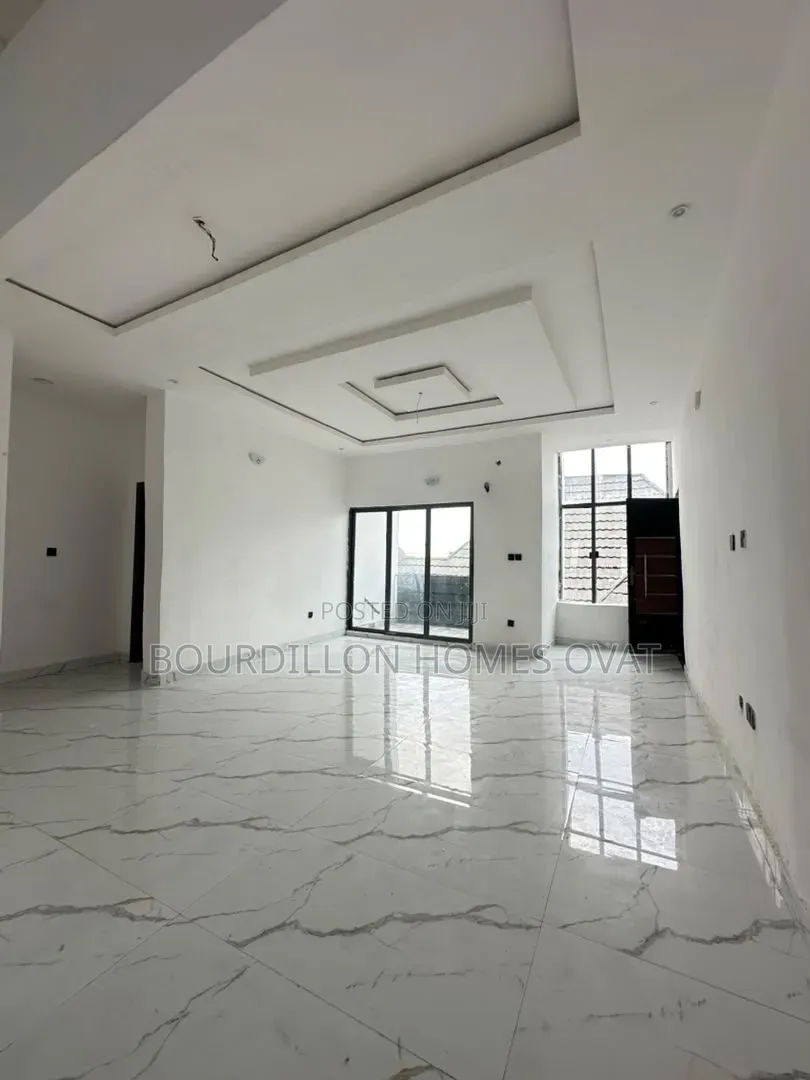 2bdrm Apartment in Lekki Palm City Ajah for sale