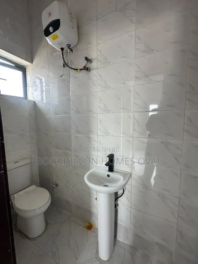 2bdrm Apartment in Lekki Palm City Ajah for sale