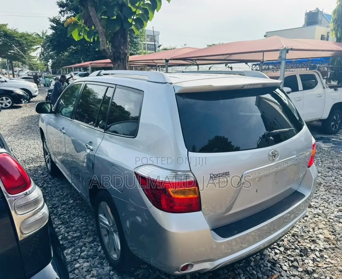 Toyota Highlander 2013 Silver