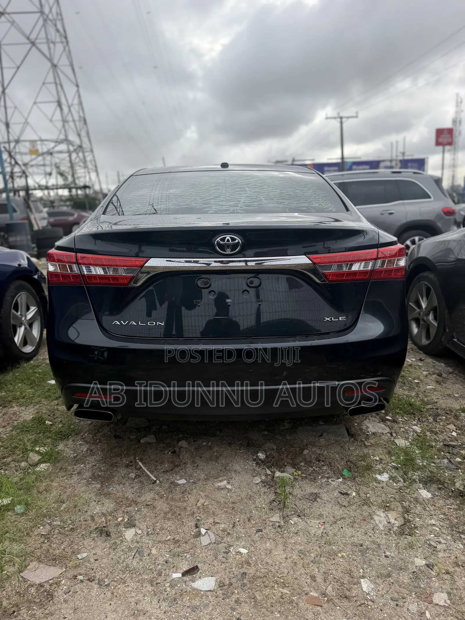 Toyota Avalon XLE 4dr Sedan (3.5L 6cyl 6A) 2015 Gray