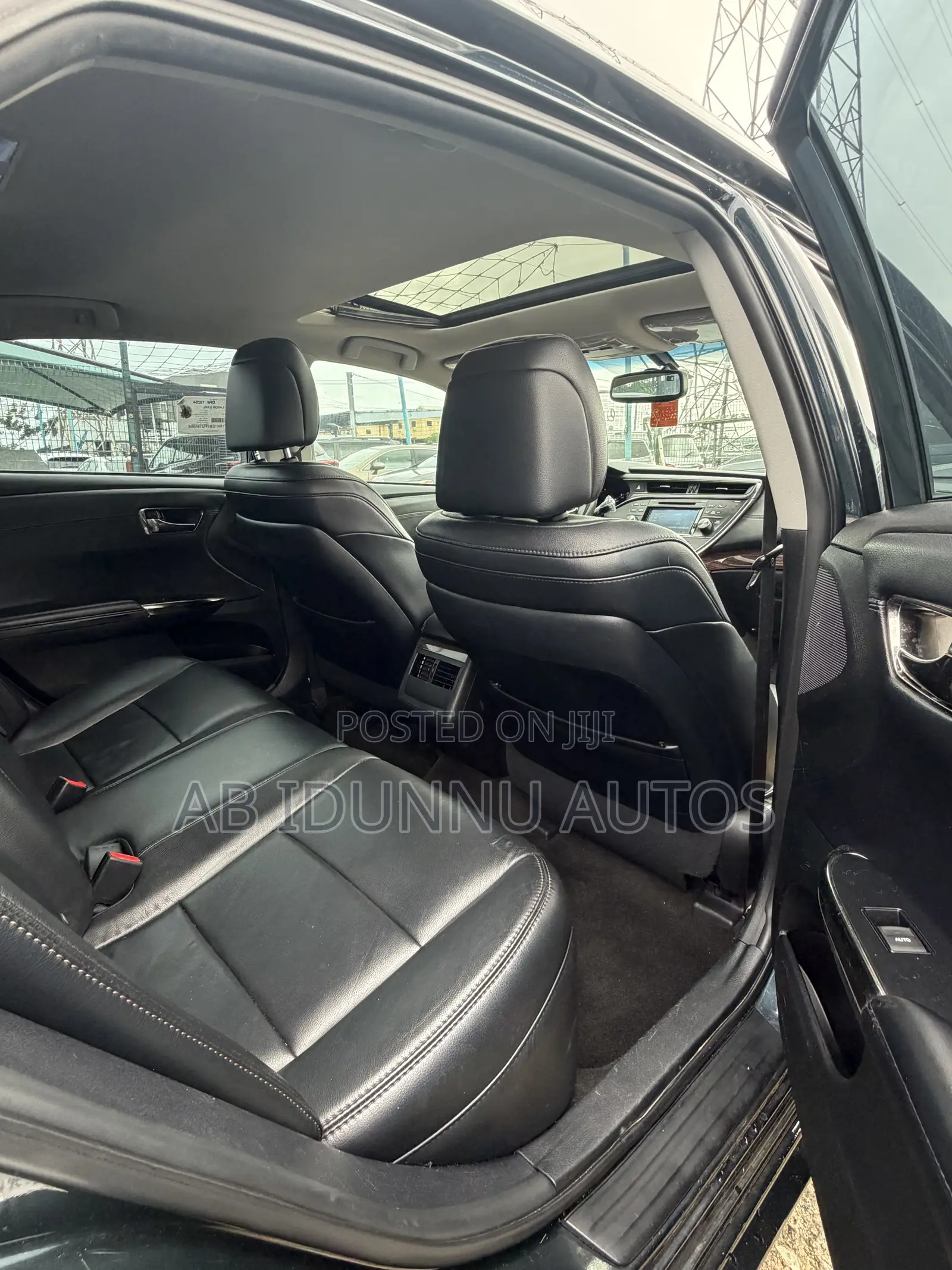 Toyota Avalon XLE 4dr Sedan (3.5L 6cyl 6A) 2015 Gray