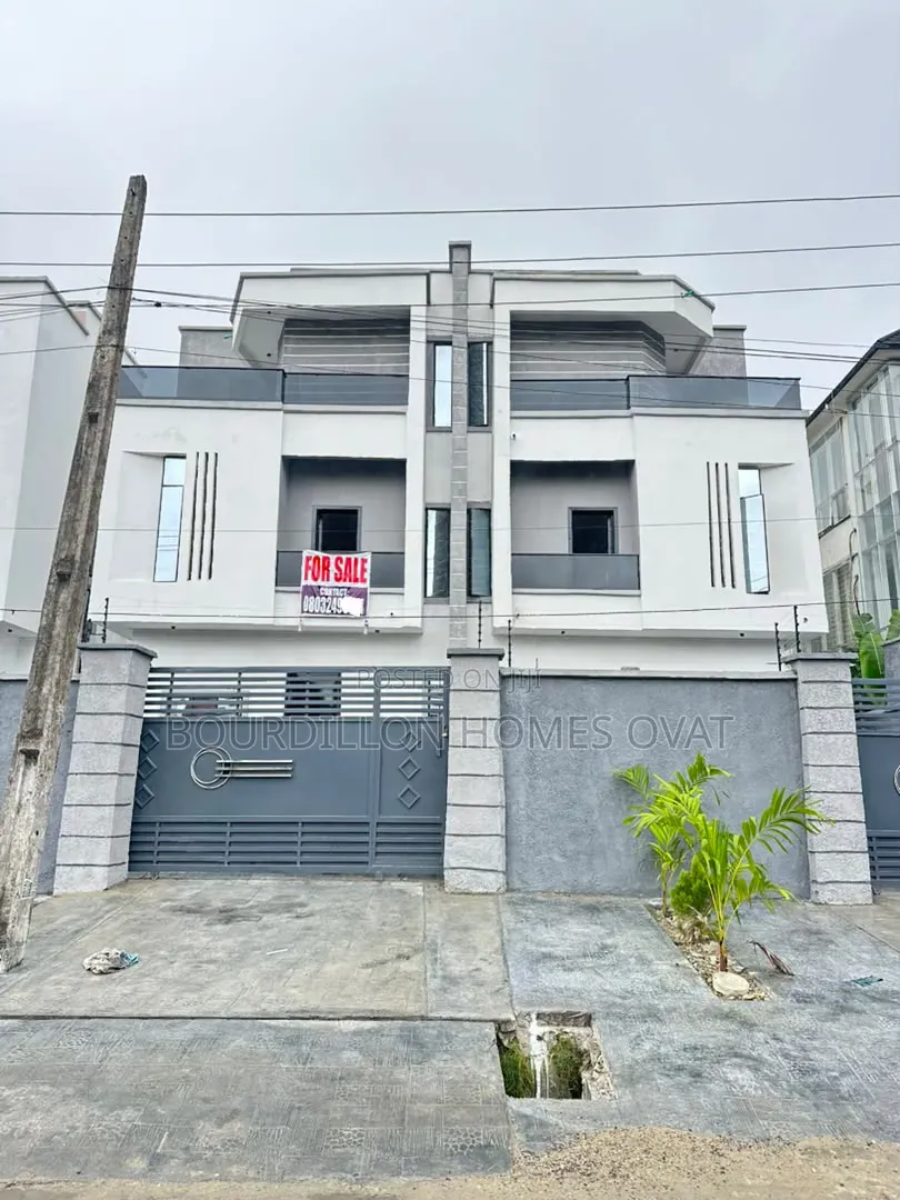 4bdrm Duplex in Lekki Phase 1 for sale