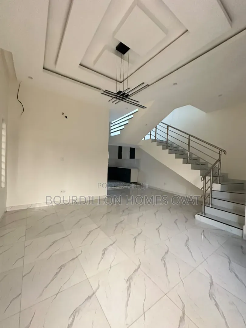 4bdrm Duplex in Lekki Phase 1 for sale