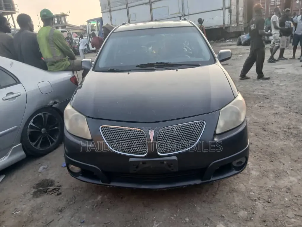 Pontiac Vibe AWD 2006 Black