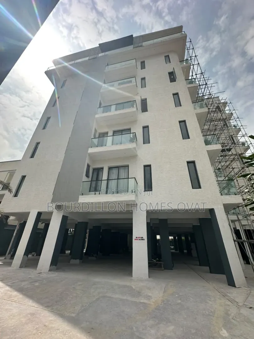 2bdrm Apartment in Ikate Lekki Lagos for sale