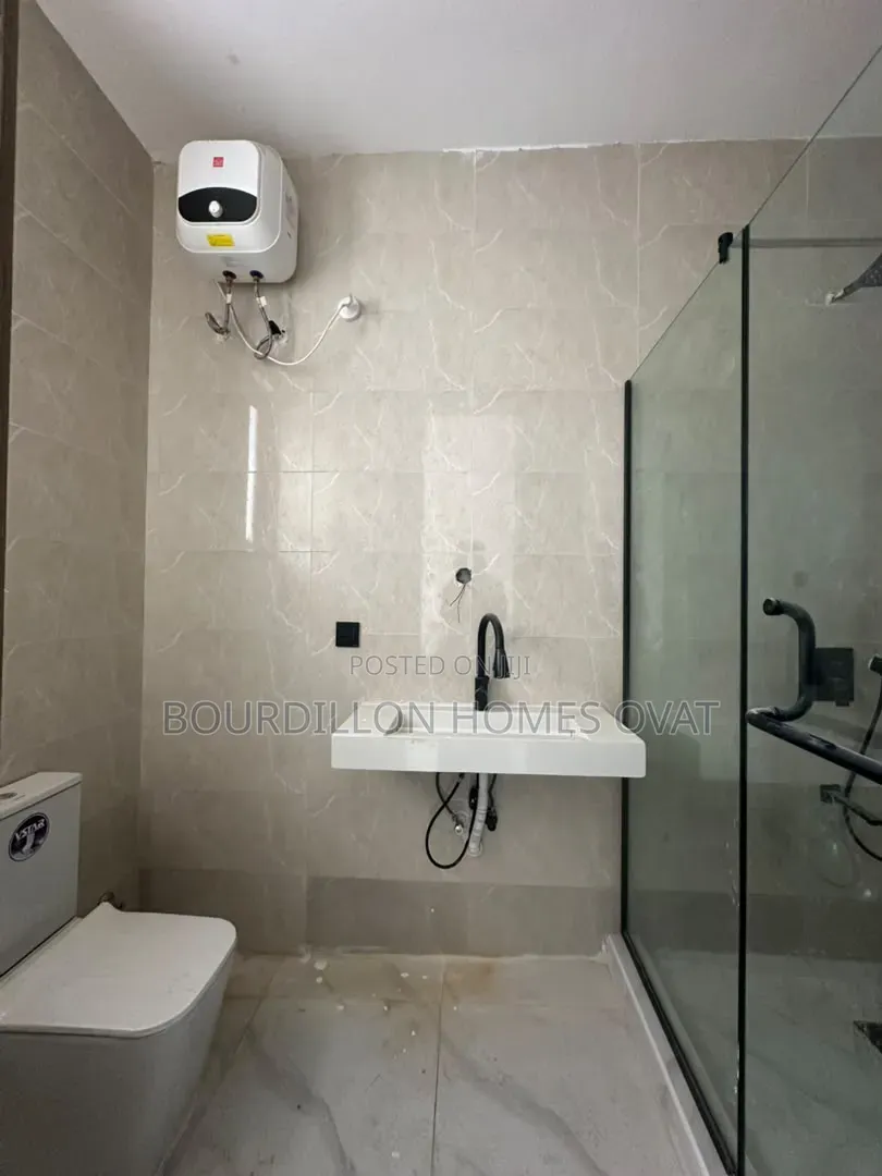 2bdrm Apartment in Ikate Lekki Lagos for sale