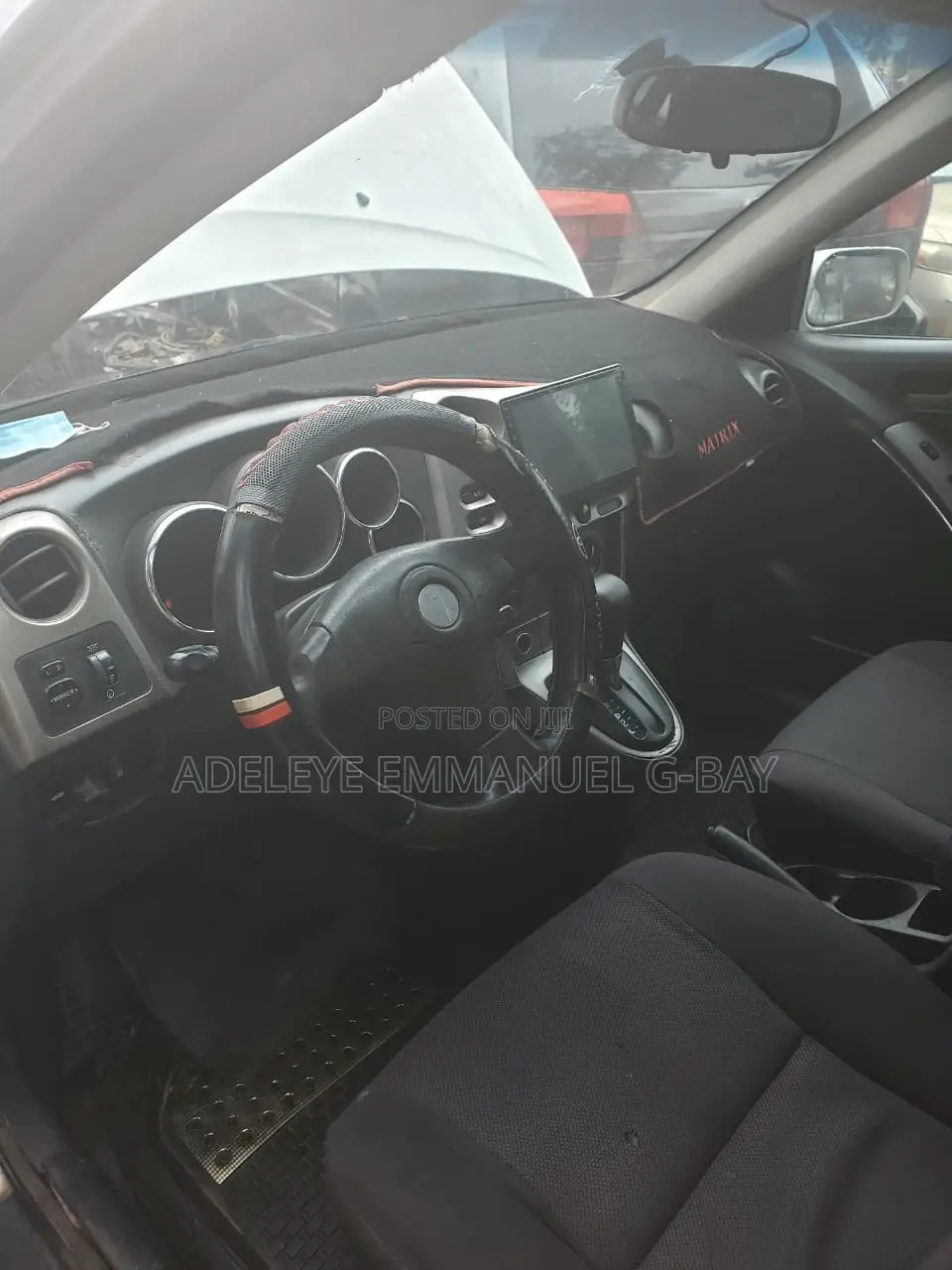 Pontiac Vibe Automatic 2004 Silver