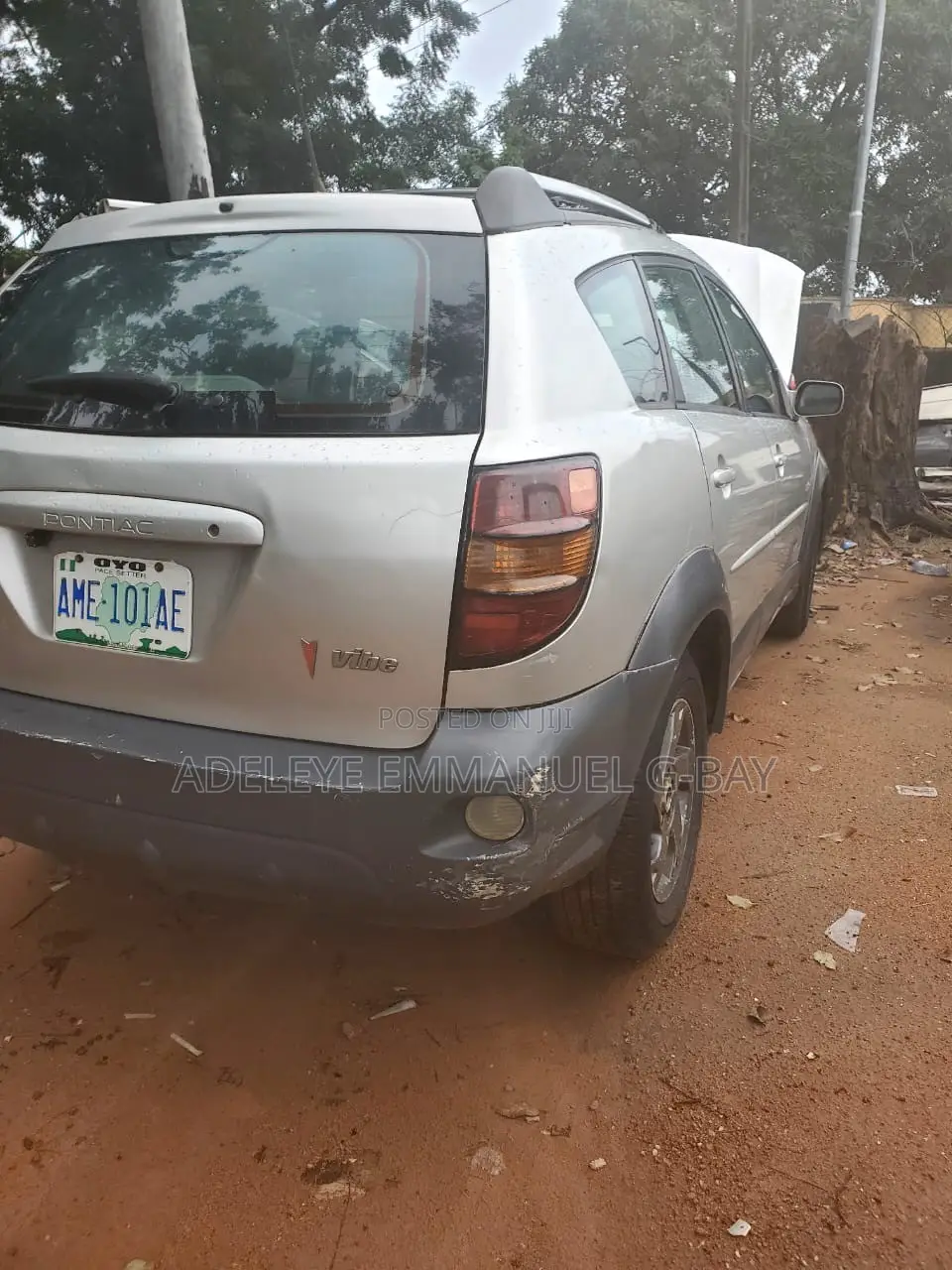Pontiac Vibe Automatic 2004 Silver