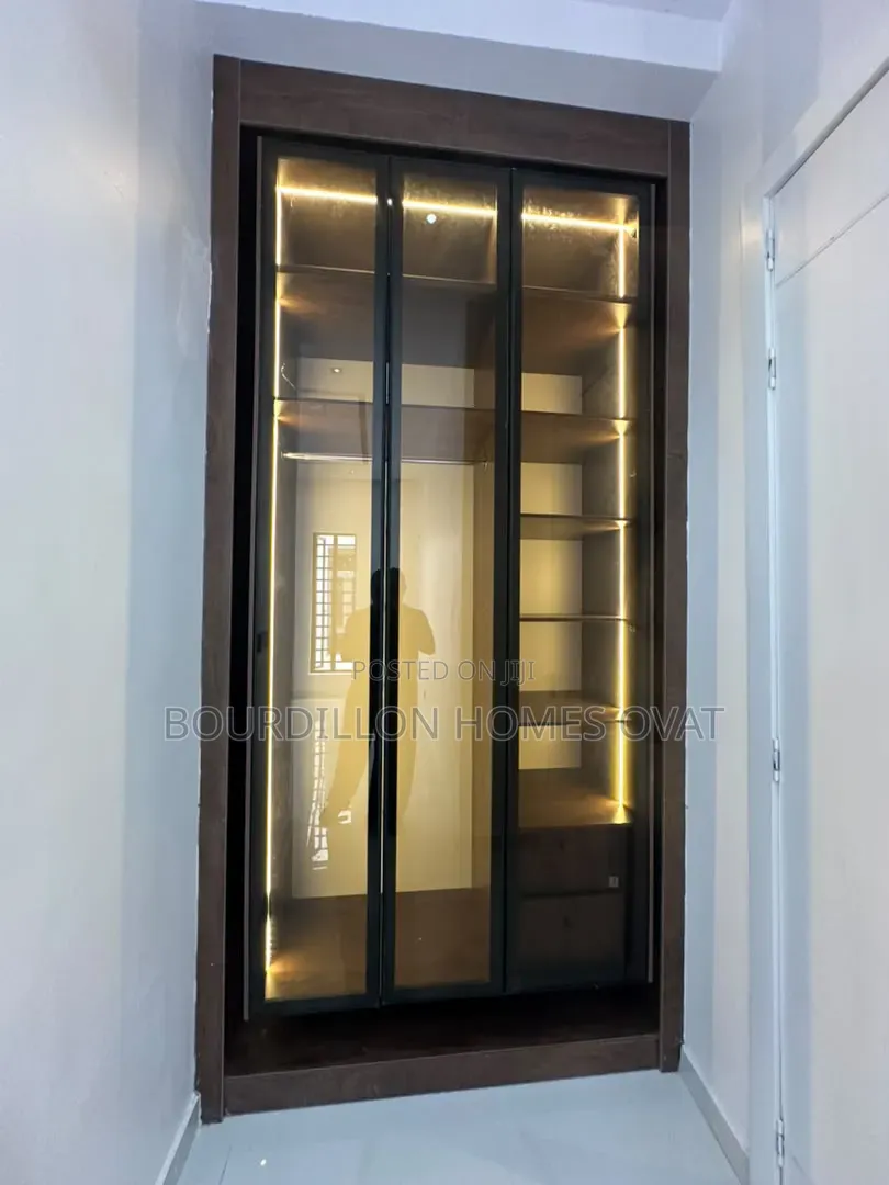5bdrm Duplex in Megamound Estate, Ikate for sale
