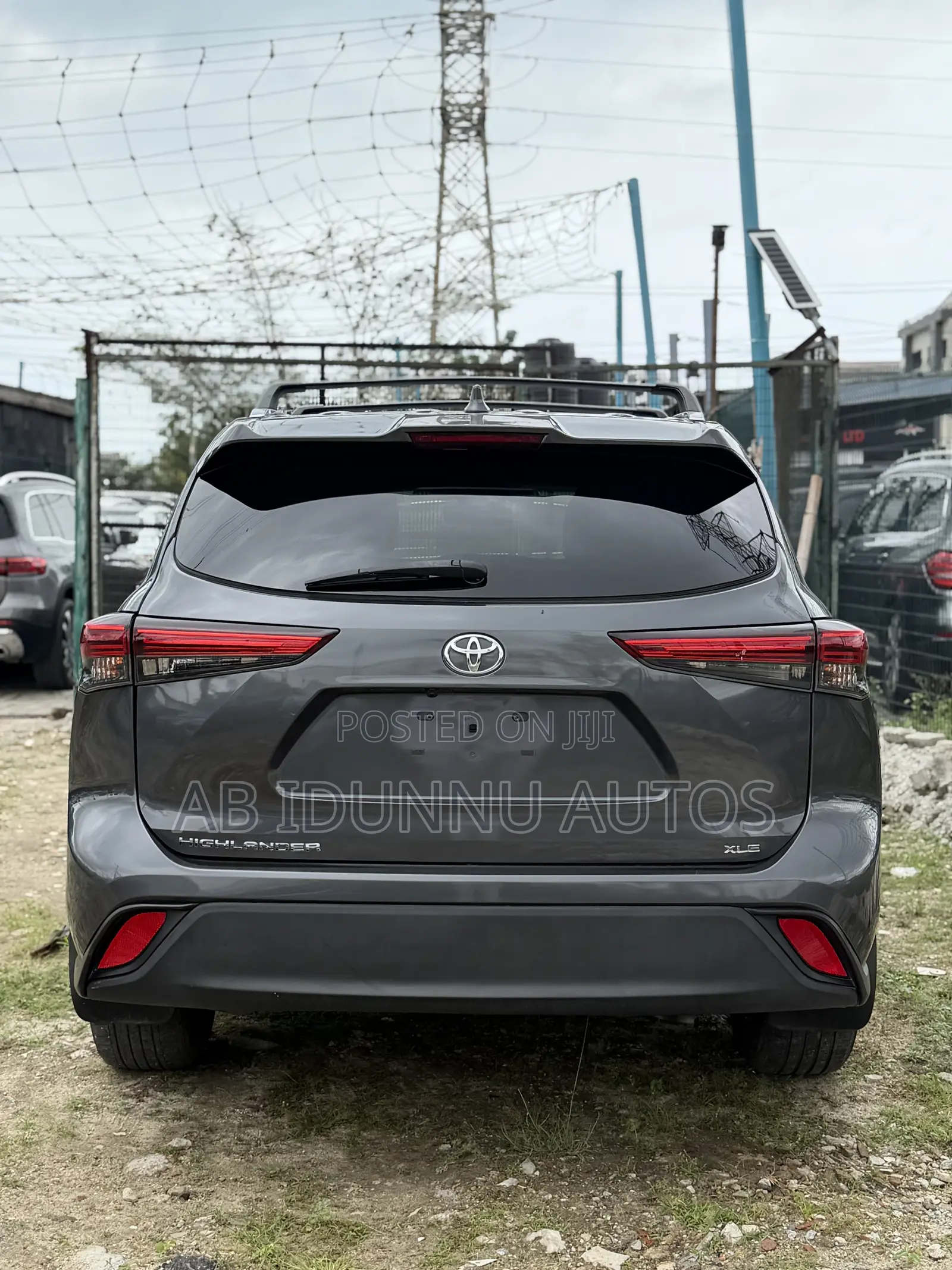 Toyota Highlander XLE 2021 Gray