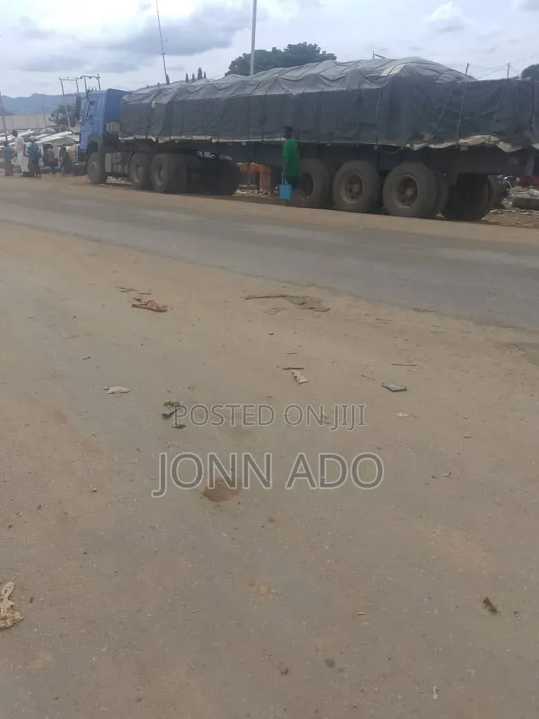 We Sell Dangote and Bua Cement