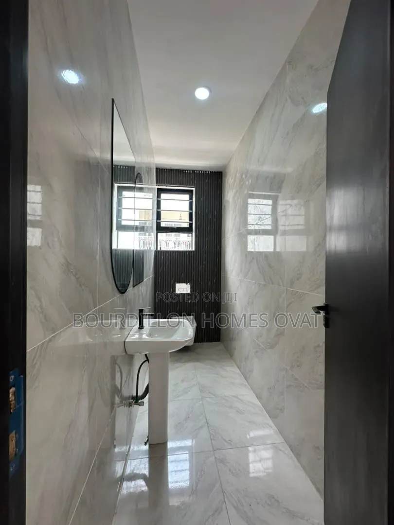 5bdrm Duplex in Lekki Palm City for sale
