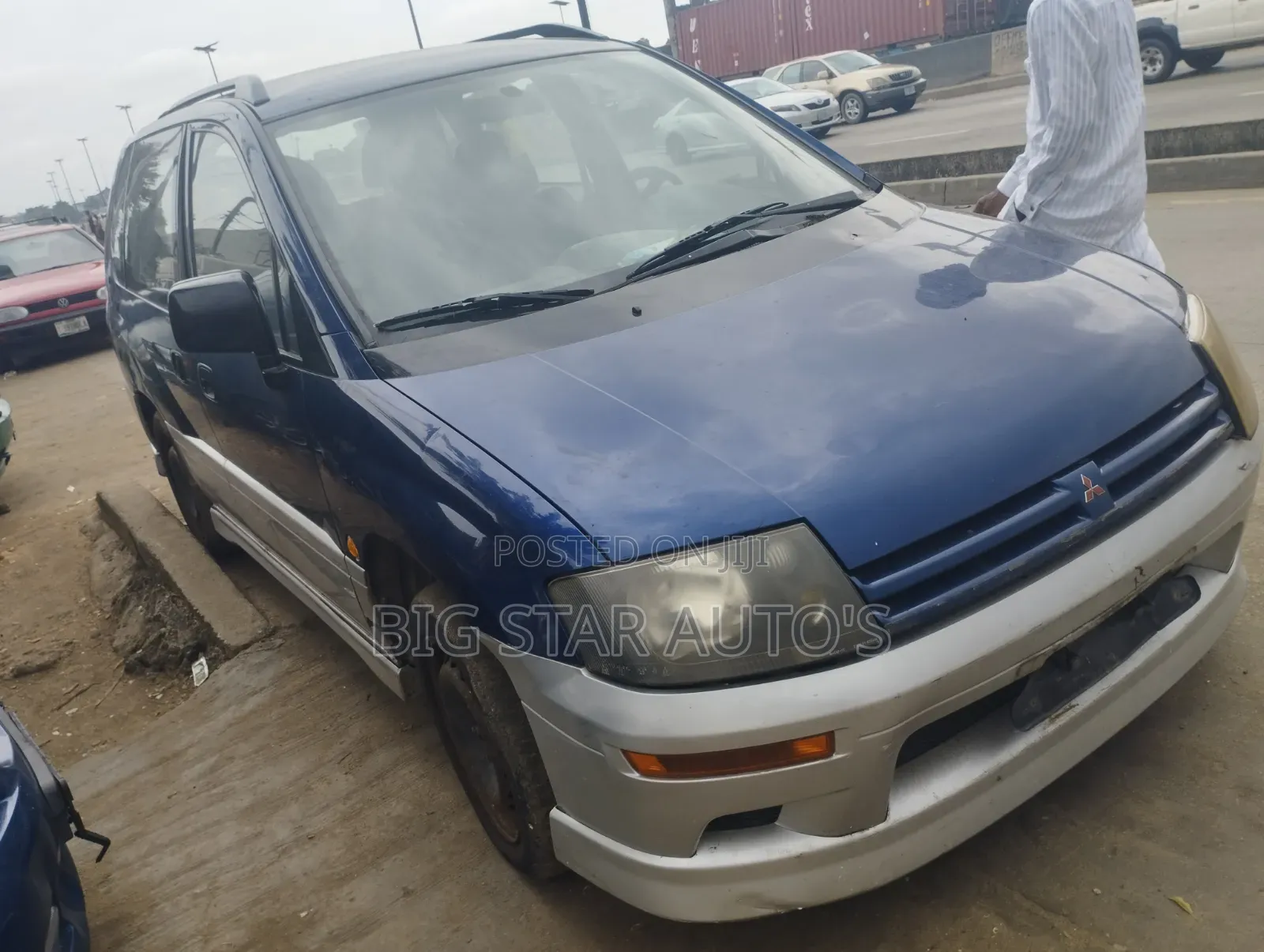 Mitsubishi SpaceWagon 2000 Blue