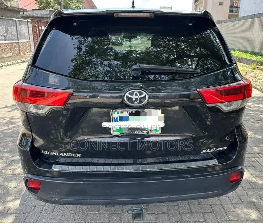 Toyota Highlander 2016 Black