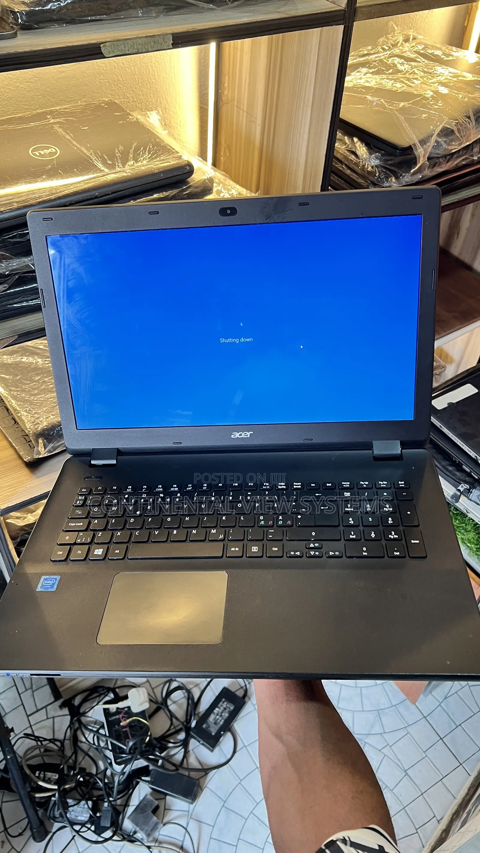 Laptop Acer Aspire ES1-711 4GB Intel Pentium HDD 160GB